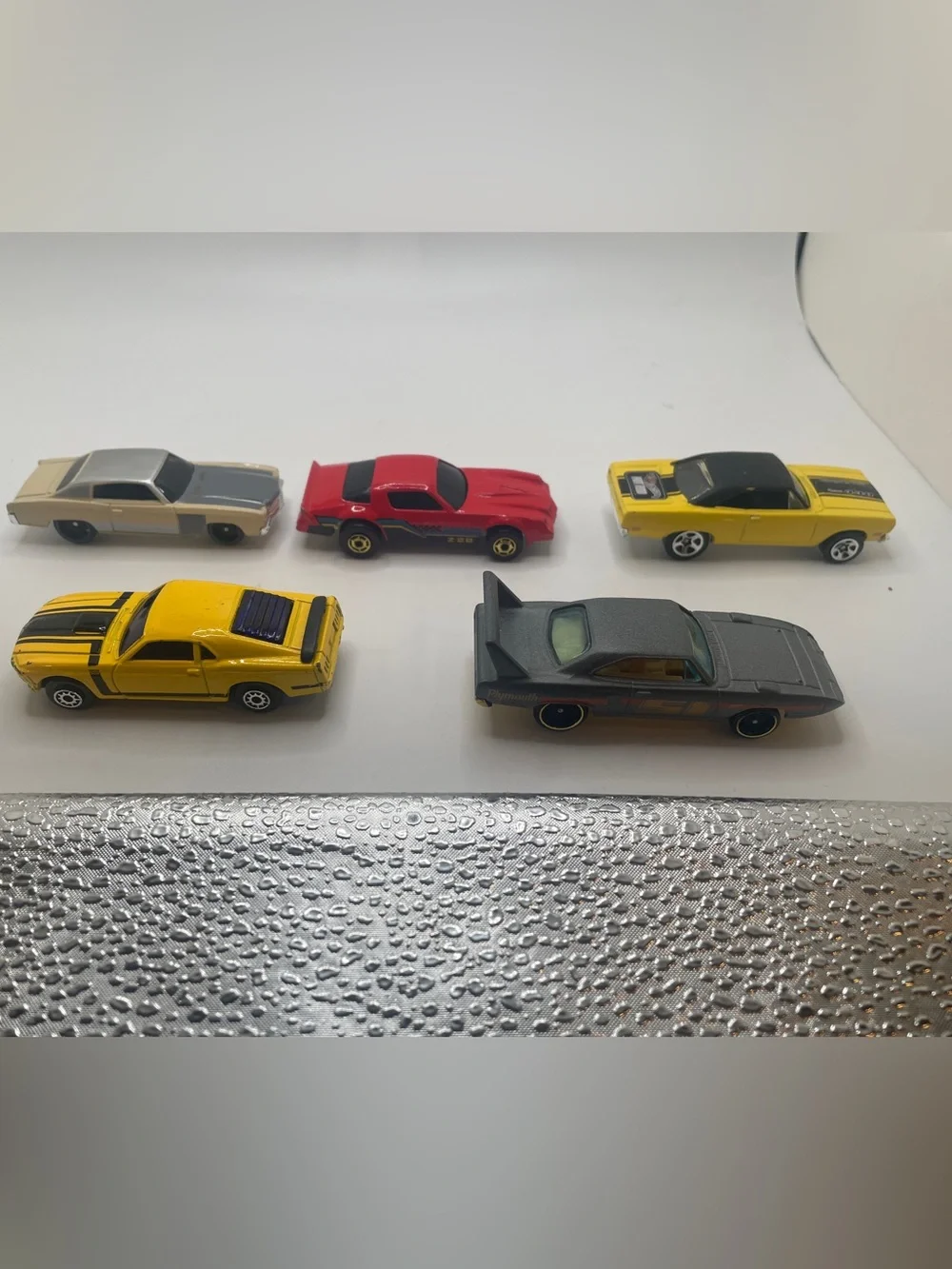 Set of (5) 1:64 diecast muscle cars